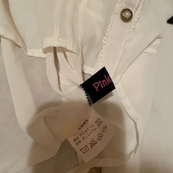 Victorian ruffle button down with bow at the neck - Picture 2 of 5